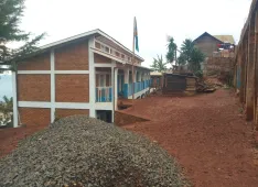 Neue Schulgeb&auml;ude in Bagira, Kongo