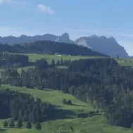 Senioren Berglandschaft Juni 2021 (Foto: Kirchgemeinde Biel-Benken)