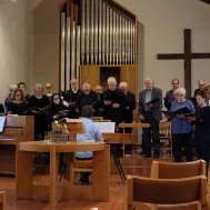 Chor im Gottesdienst (Foto: Kirchgemeinde Koblenz)