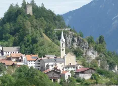 Trin Dorf (Foto: Kirchgemeinde Trin)